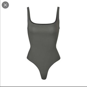 Skims Body Basics Square Neck Bodysuit size 4X
